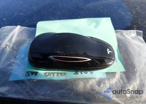 2018 Tesla Model S 100D/75D/P100D z USA, uszkodzony, nr VIN 5YJSA1E23JF243634